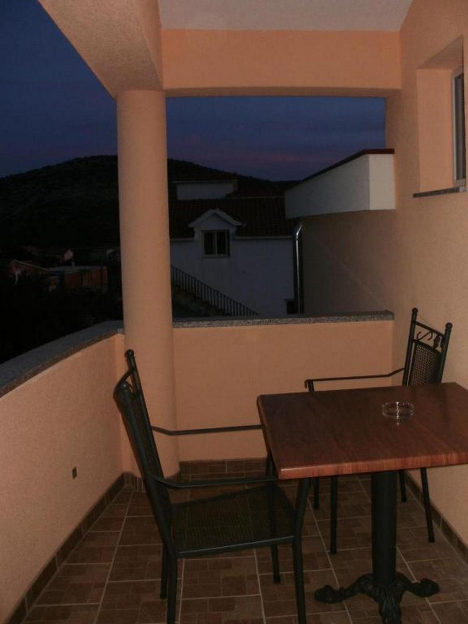 Apartments Vala Vinišće Quarto foto