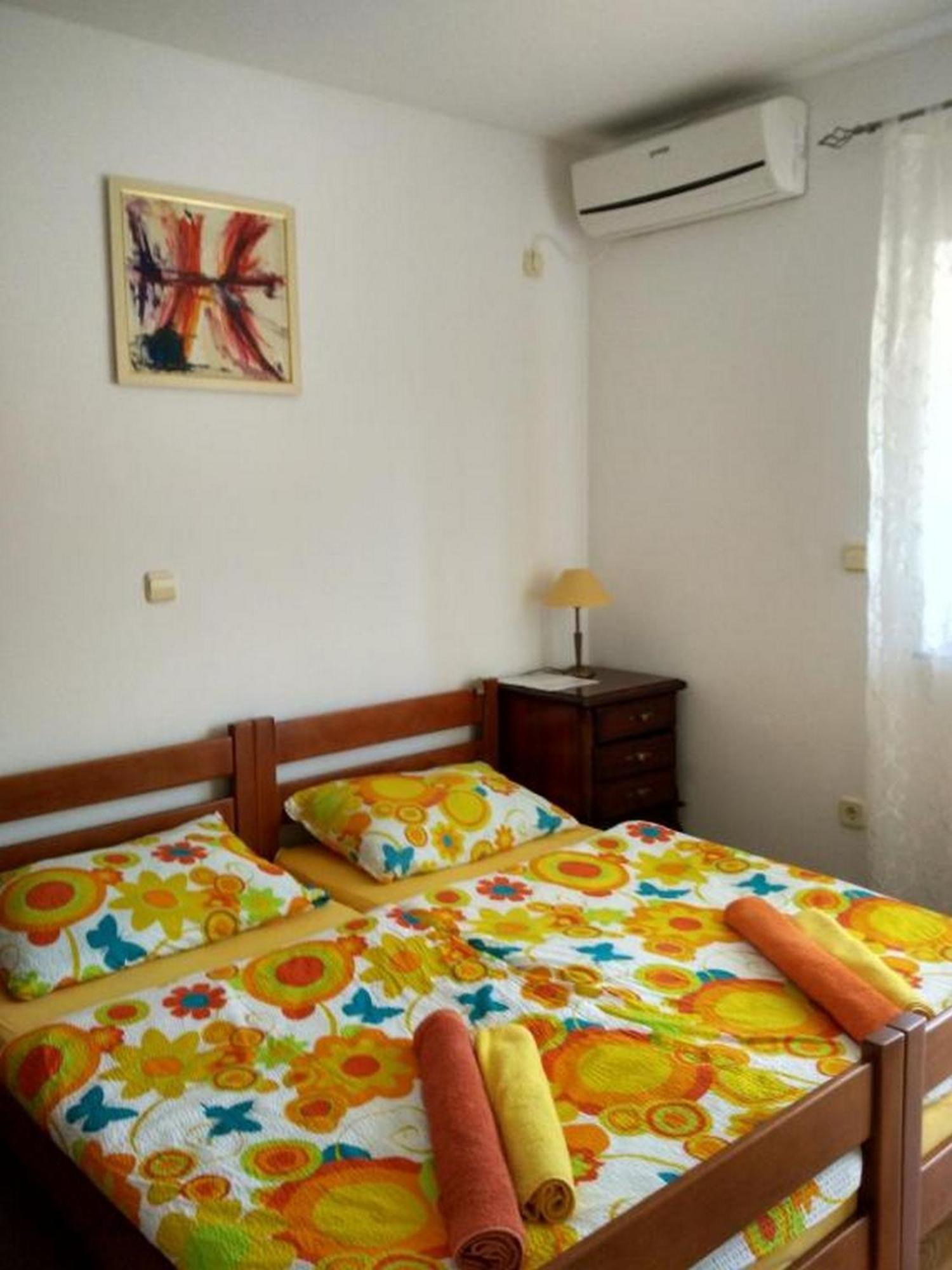Apartments Vala Vinišće Quarto foto